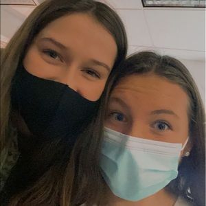 Meet your Posher, Ally